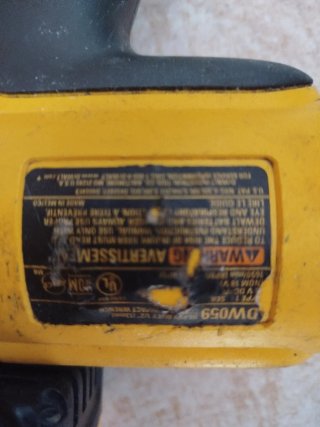 Dewalt i