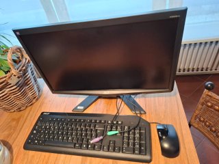 Ordenador + Pantalla + Raton + Teclado