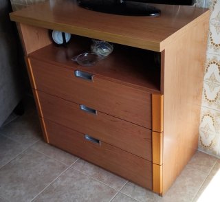 Mueble TV y mueble colgante madera