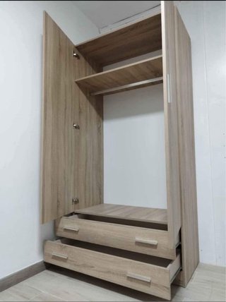 Armario de 2P de madera  beige y blanco