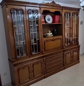 Mueble de salón clásico madera