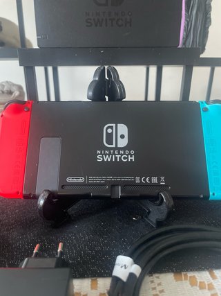Nintendo Switch Azul y Rojo