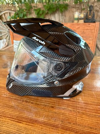 Casco Airoh Commander Carbon – Muy ligero y en exc