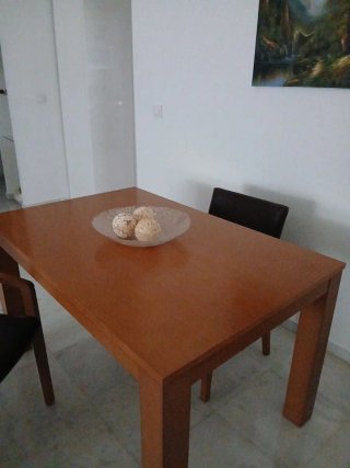 Mesa Comedor Extensible + 2 Sillas