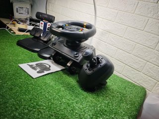Simulador Volante 1080° con Pedales y Palanca