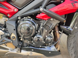 Triumph Street Triple R ABS Negra/Roja 28.700 kms
