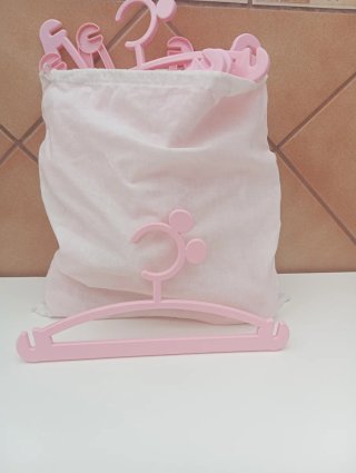 Lote 34 perchas bebé Disney rosa