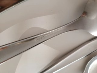 Cubertería Cruz de Malta Inox 18 piezas