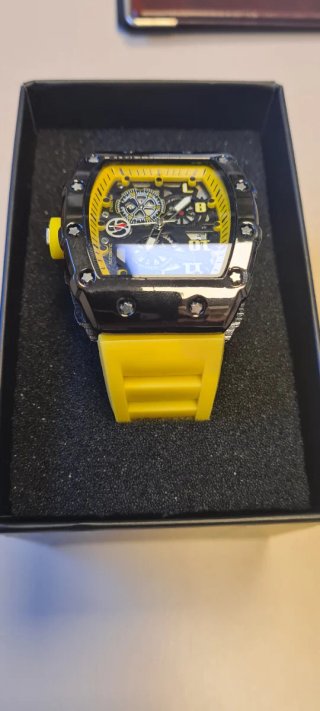 Reloj Automático Negro y Amarillo