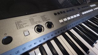 Teclado Yamaha PSR E443