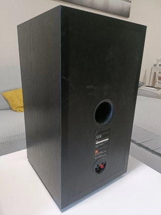 Altavoces JBL Negros