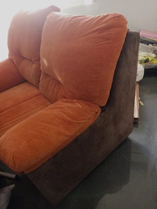 Sofá de 2 plazas tela naranja y marrón