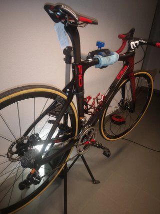 Bicicleta carretera F10 disco