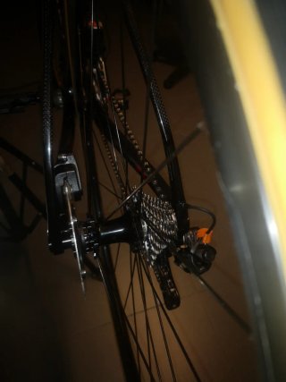 Bicicleta carretera F10 disco