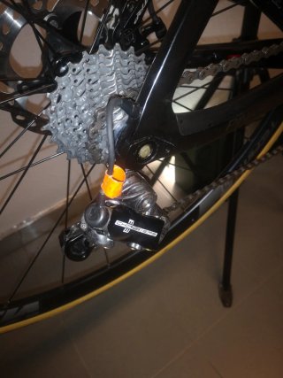 Bicicleta carretera F10 disco
