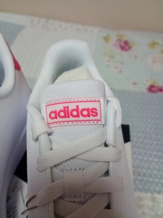 Zapatillas Adidas Advantage K Mujer Blancas Rosas