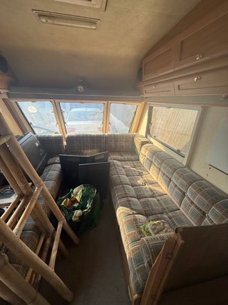 Caravana Lunar Delta 610-4