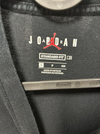 Camisetas de marca: Jordan, New era