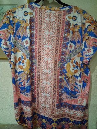 Blusa de punto fresquita,talla L amplia.