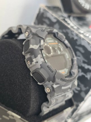 Casio G-Shock GD-120CM-8ER Camo Gris - ¡NUEVO!
