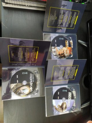 Serie 3 DVD Hombres y Monstruos