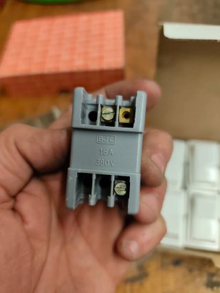 Conmutador Metropol 3003 Gris
