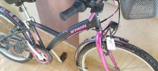 Bicicleta 24 Negra y Rosa con Marchas