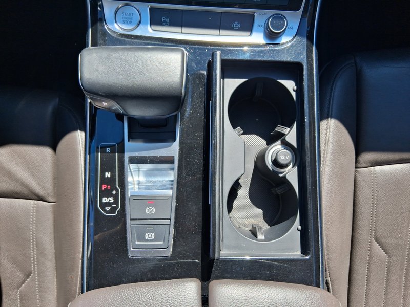Audi A8 2018, foto 19