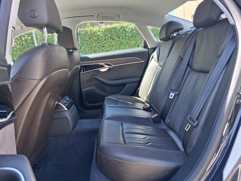 Audi A8 2018, foto 26