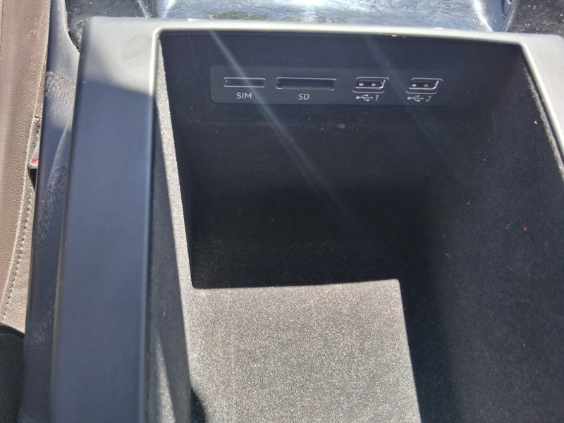 Audi A8 2018, foto 40
