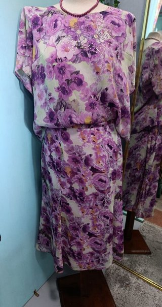Conjunto floral talla 48