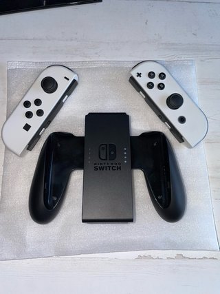 Nintendo Switch OLED Bianca e Nera