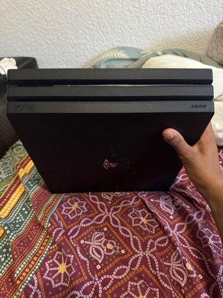 Consola PS4 Pro Negra + Mando Azul