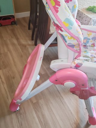 Trona de bebé con estampado de elefantes