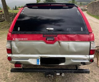 Mitsubishi L 200 2000