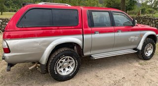 Mitsubishi L 200 2000