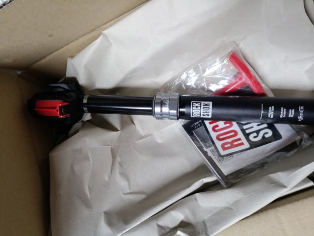 Tija Rock Shox AXS