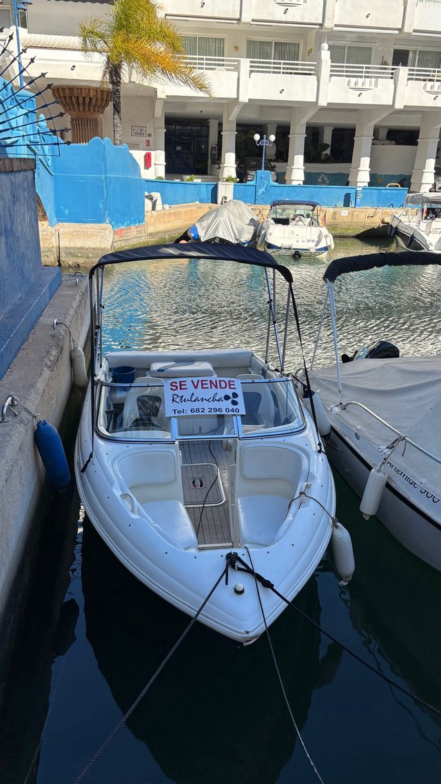 Barco Rinker 182 Titulín