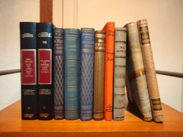 Lote de 34 libros novela tapa dura, a 35 €