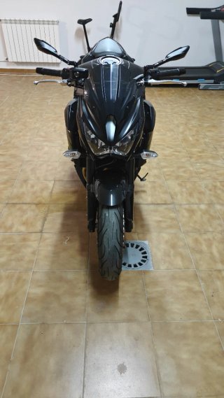Kawasaki z800 full