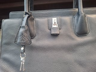 Bolso Tous Piel Negro Elegante
