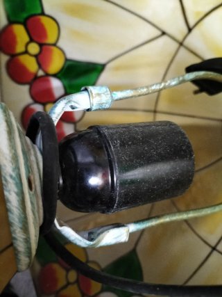 Lámpara de mesa para restaurar