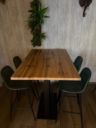 Mesa y 4 Sillas Bar