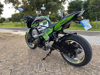 Kawasaki Z750