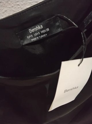 Vestido Bershka Negro Asimétrico