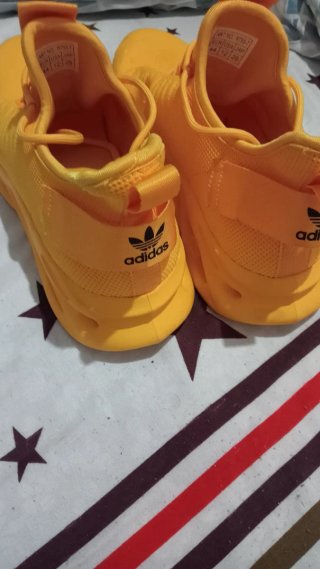 Zapatillas Adidas Amarillas Talla 44 Nuevas