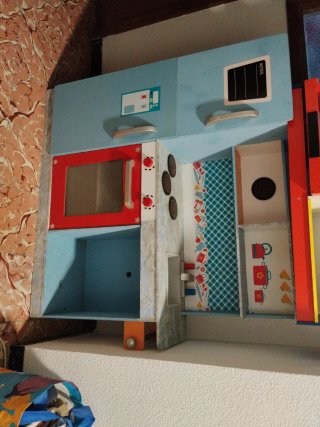 Cocina de juguete de madera