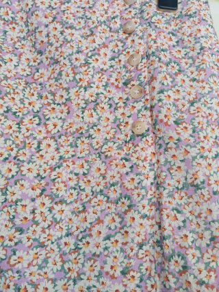 Bonita Falda Zara floral verano