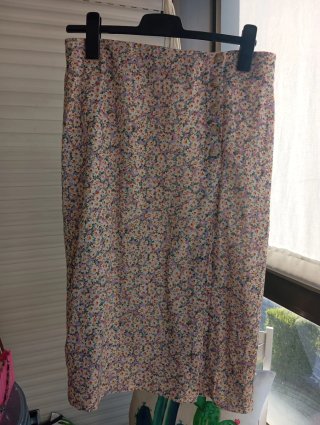 Bonita Falda Zara floral verano