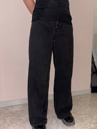 Vaqueros Bershka tiro alto negros